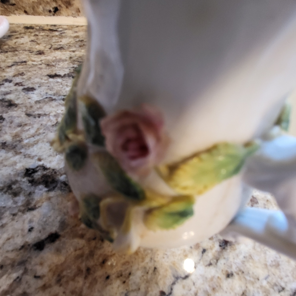 Antique 3.75 Inch Pitcher Vase With Pink Roses Collectable - Picture 8 of 11
